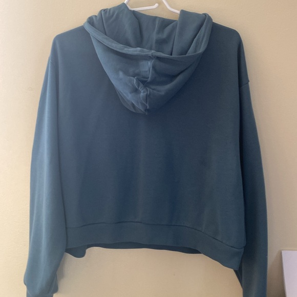 Nike crop hoodie - Picture 2 of 3